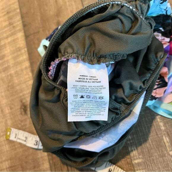 Nike Women's Icon Clash Tempo
Running Shorts size xs - Picture 12 of 13